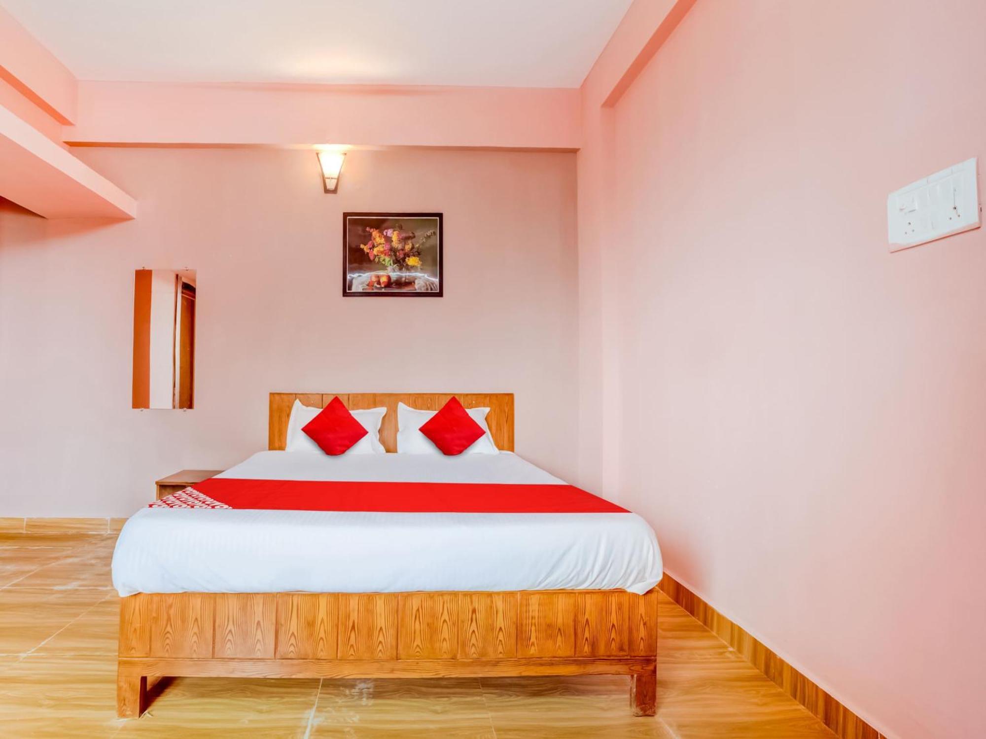 Hotel O Crown Square Bhopál Kültér fotó